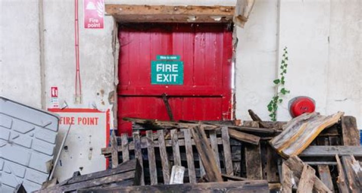 Do fire exits have to open outwards?