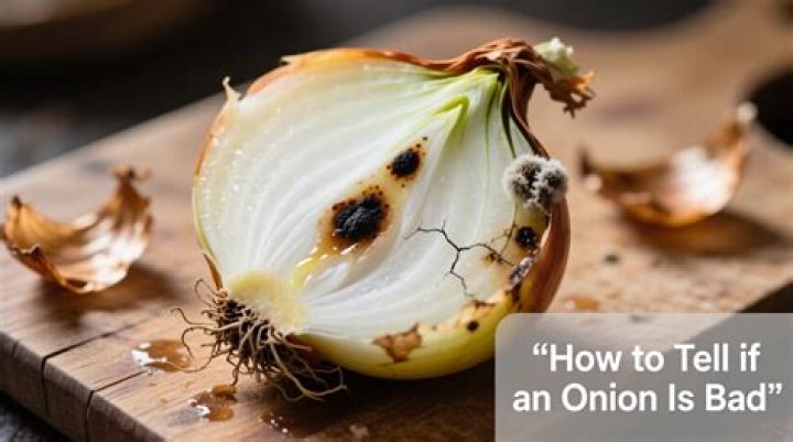 How can you tell if a white onion is bad?