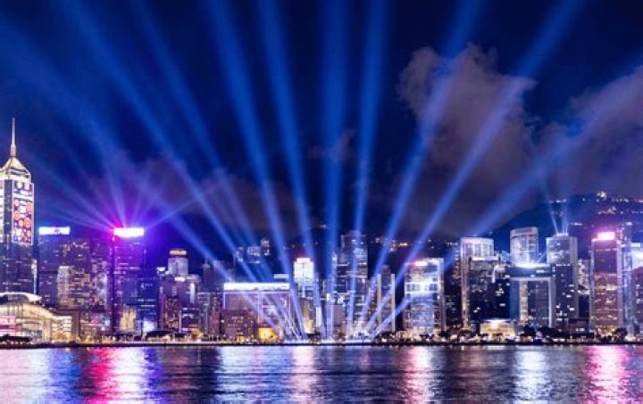 How long is the Hong Kong light show?