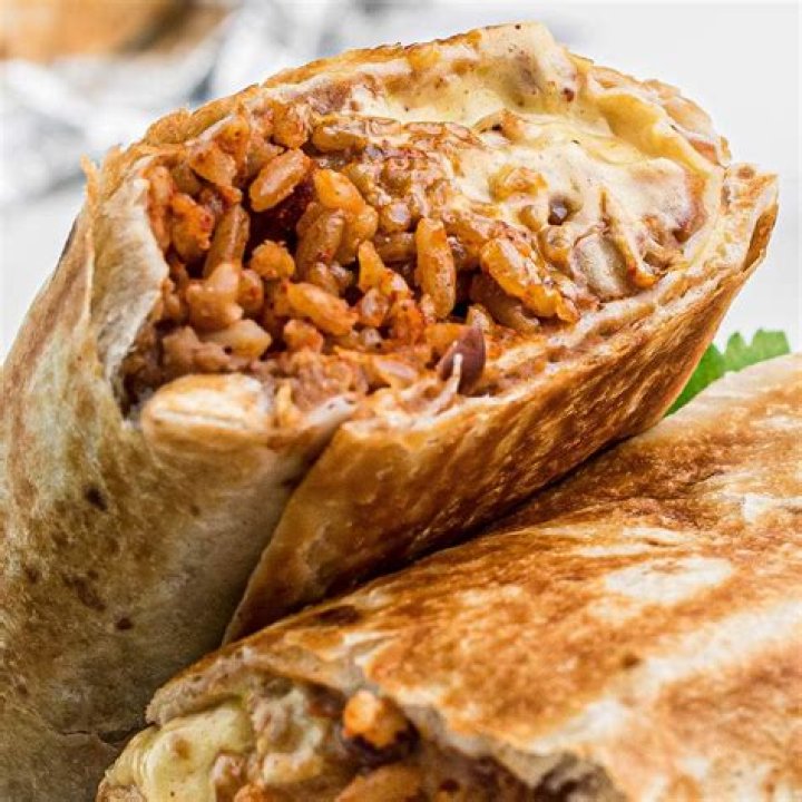 How many calories in a homemade beef burrito?