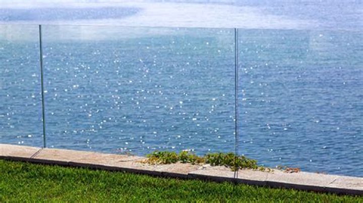 How much does a glass fence cost?