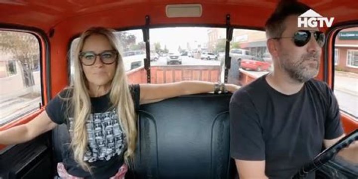 How much is Nicole Zavala worth?