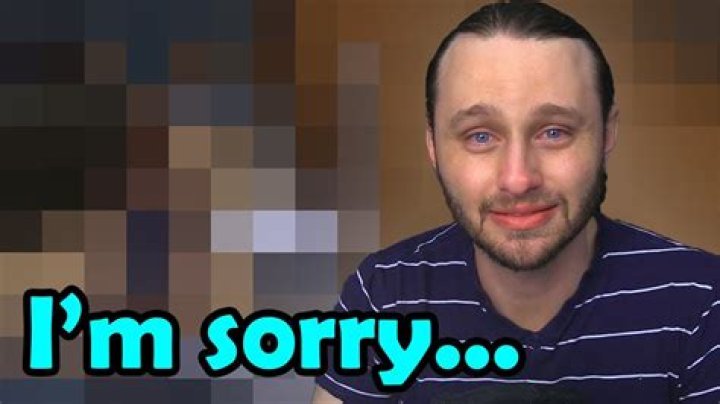 Is SSundee divorced?