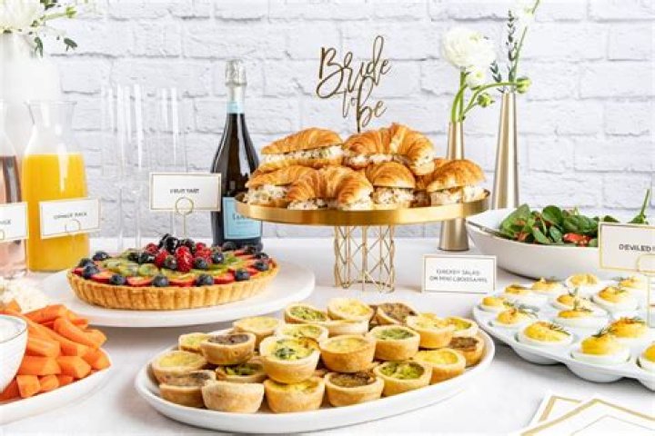What is a good menu for a bridal shower?